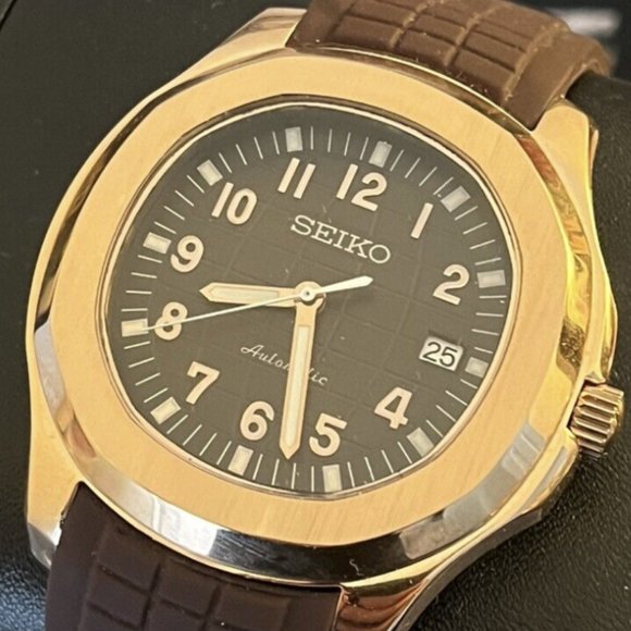 custom build seiko NH35 Automatic movement - rosegold "aquanaut" mod - Picture 2 of 5